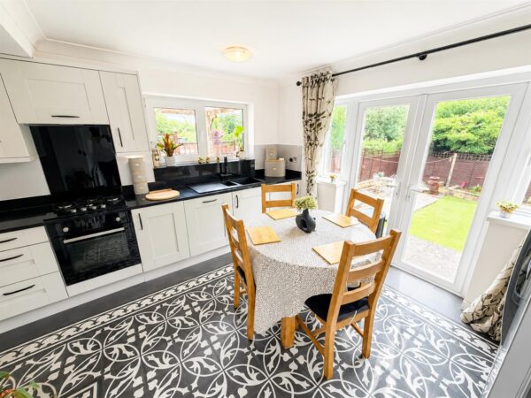 Honiton Gardens, Corby