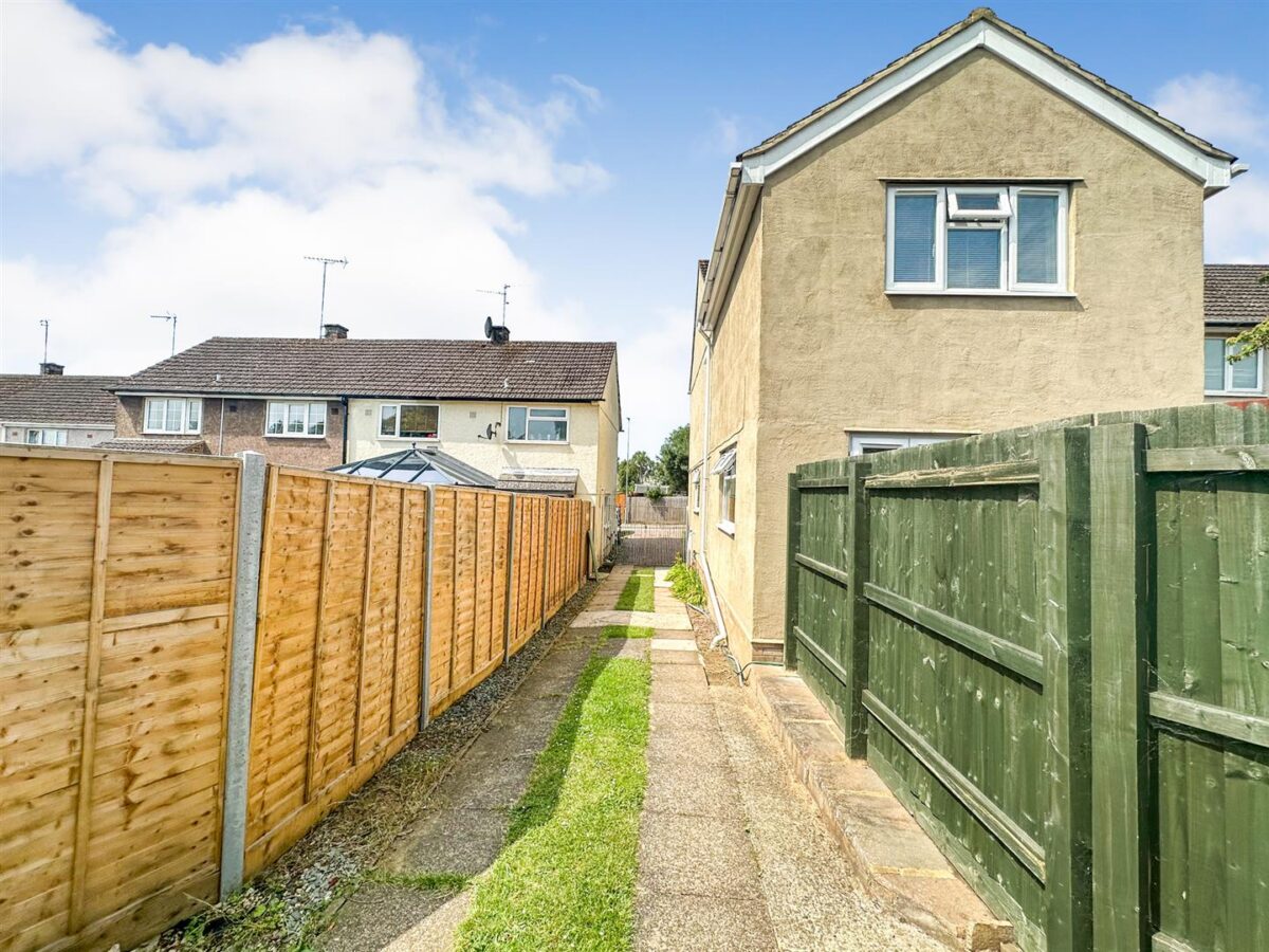 Cupar Crescent, Corby