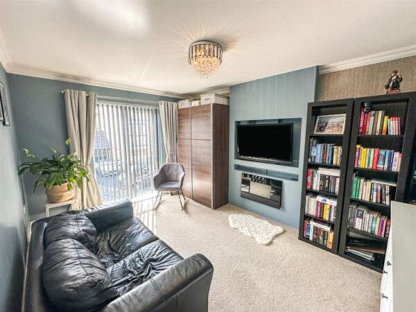 Epping Road, Corby