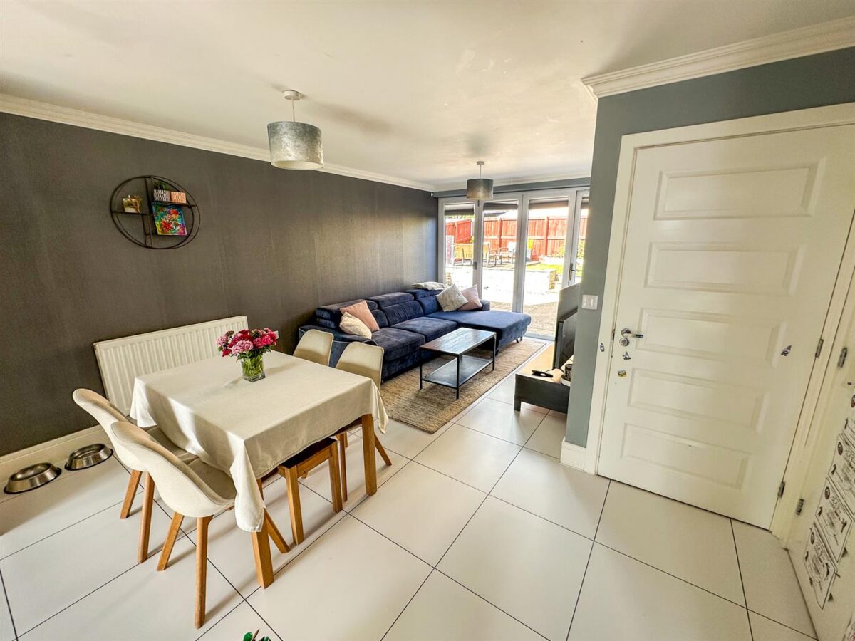 Epping Road, Corby