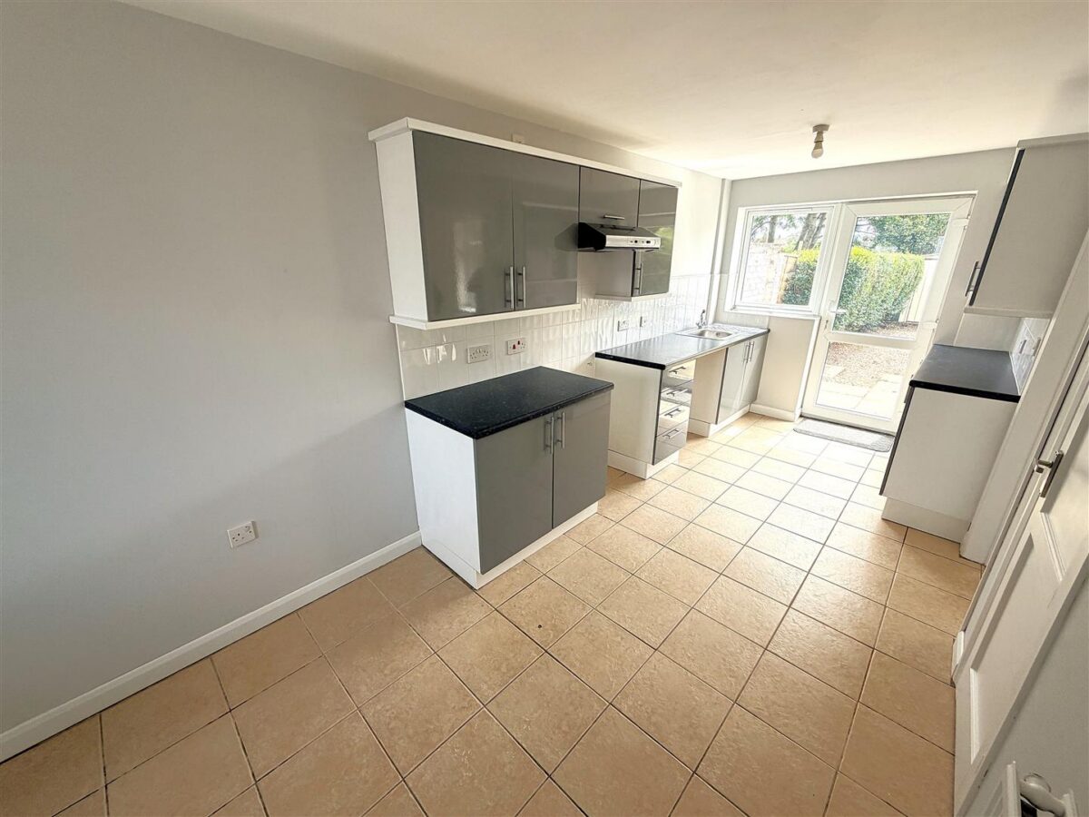 Grendon Avenue, Corby