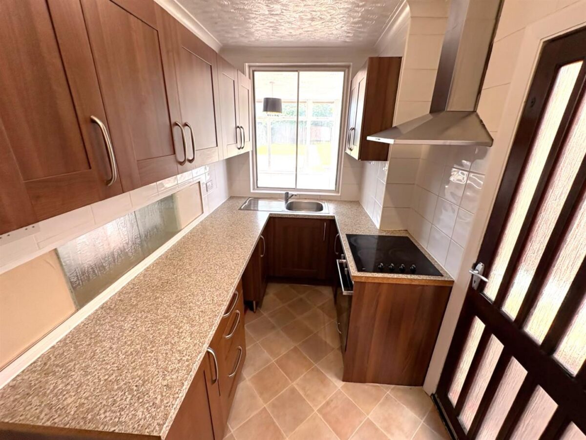 Woodlands Avenue, Corby