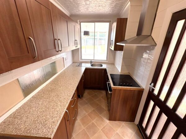 Woodlands Avenue, Corby