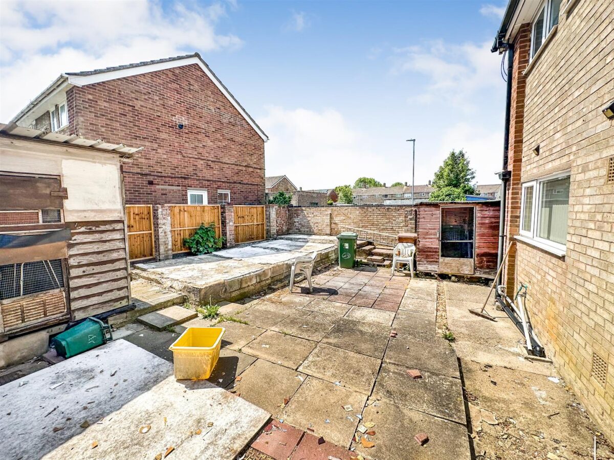 Pevensey Walk, Corby
