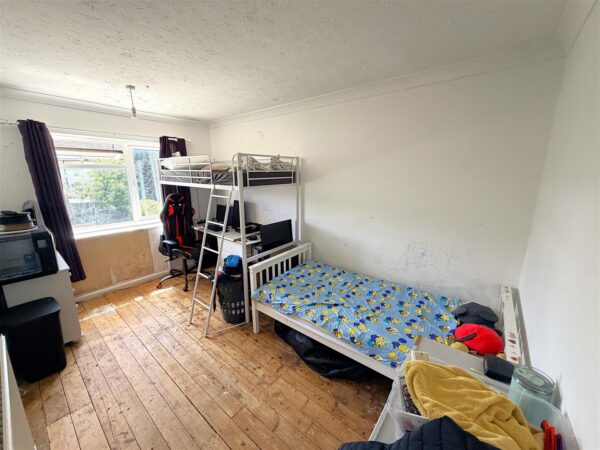 Lindisfarne Road, Corby