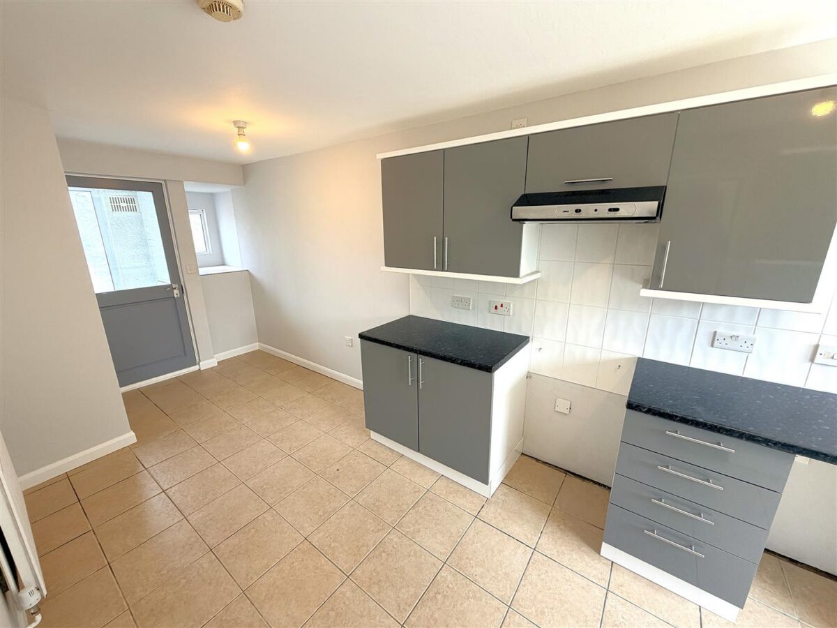 Grendon Avenue, Corby