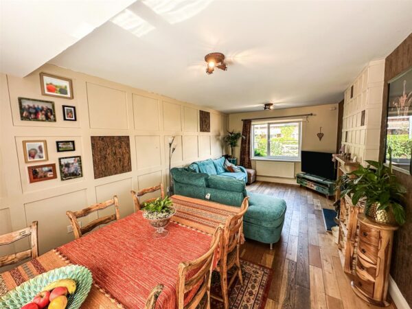 Upperfield Grove, Corby