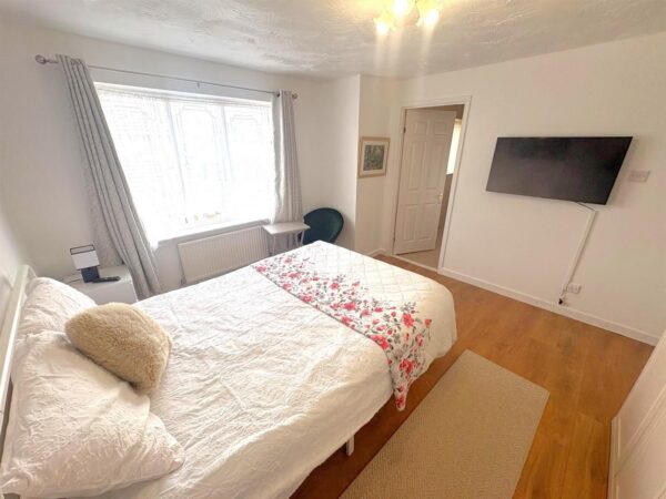 Sherwood Close, Corby