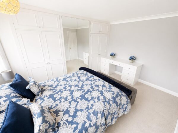 Honiton Gardens, Corby
