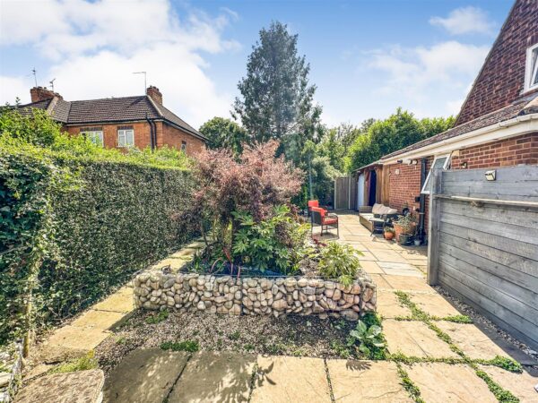 Upperfield Grove, Corby