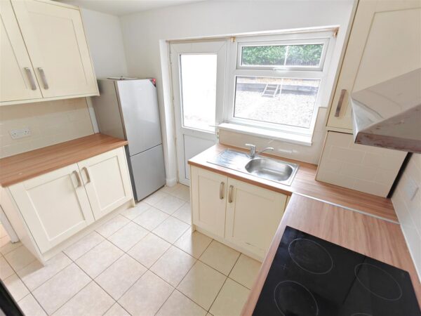 Landseer Court, Corby