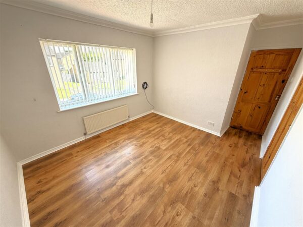 Chestnut Avenue, Corby