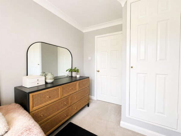 Honiton Gardens, Corby