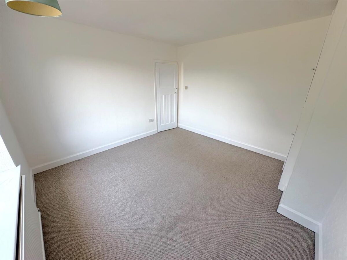 Woodlands Avenue, Corby