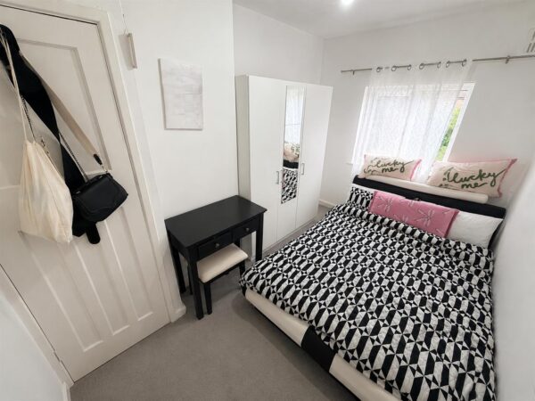 Upperfield Grove, Corby