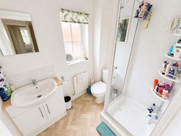 Fontwell Crescent, Corby