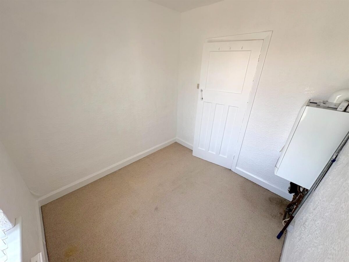 Woodlands Avenue, Corby