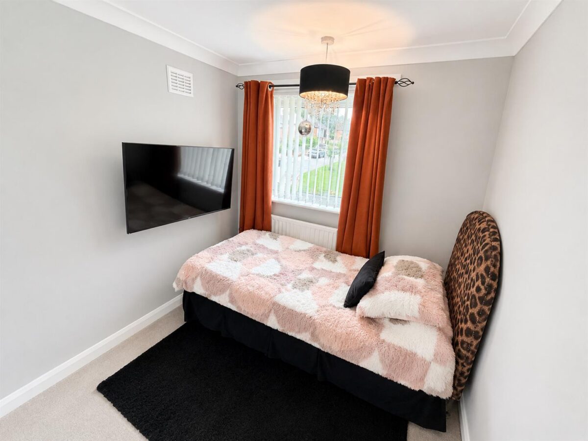 Honiton Gardens, Corby