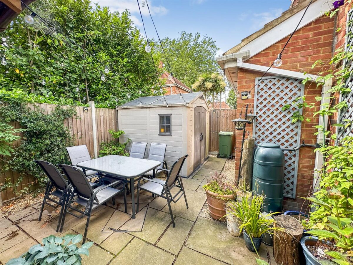 Upperfield Grove, Corby
