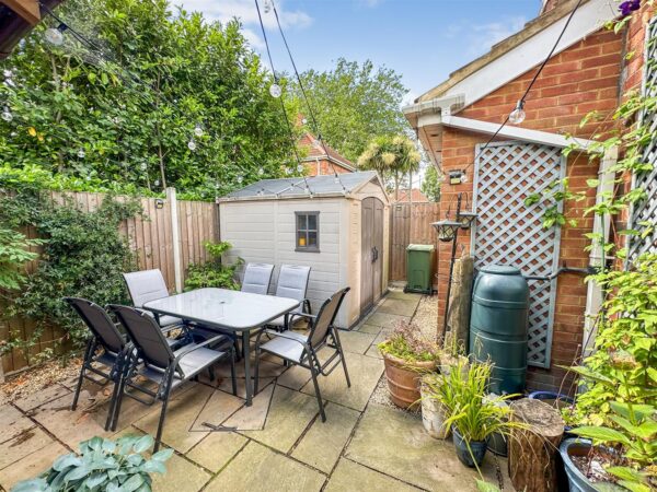 Upperfield Grove, Corby