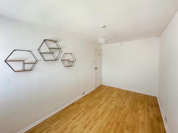 Cupar Crescent, Corby
