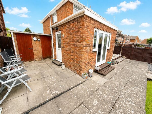 Honiton Gardens, Corby