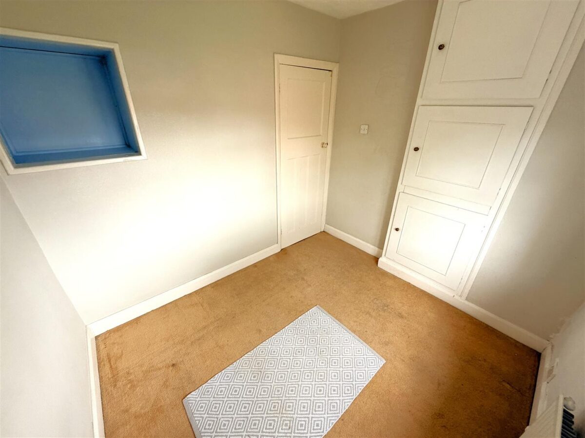 Parsons Grove, Corby