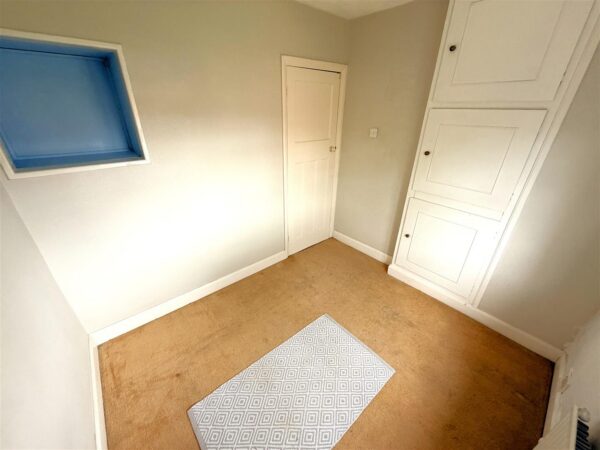 Parsons Grove, Corby