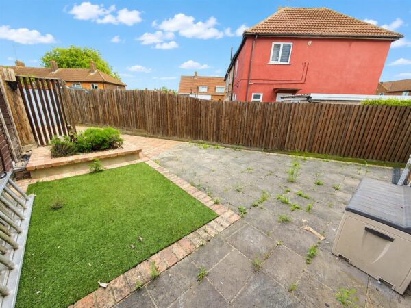 Pen Green Lane, Corby