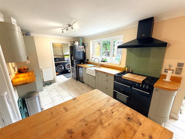 Fontwell Crescent, Corby