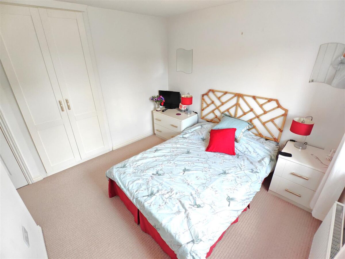 Lark Close, Corby