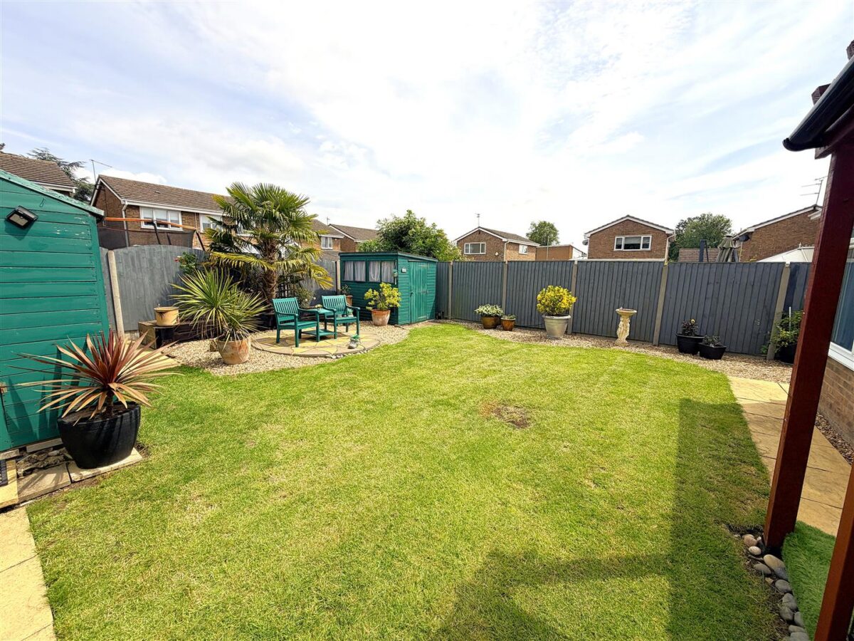 Tower Hill Road, Corby