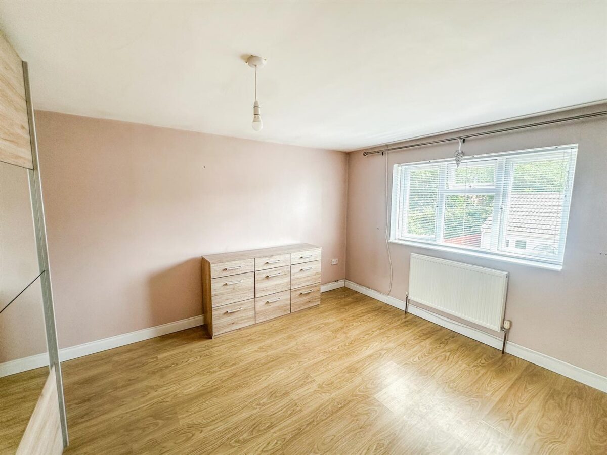 Cupar Crescent, Corby