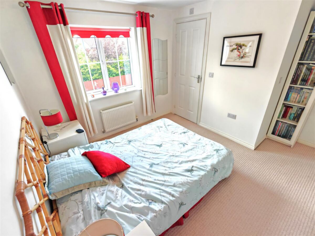 Lark Close, Corby