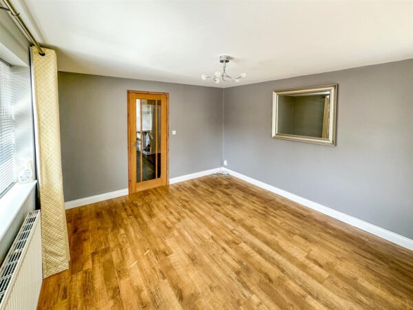 Cupar Crescent, Corby