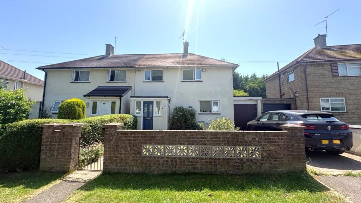 Welland Vale Road, Corby