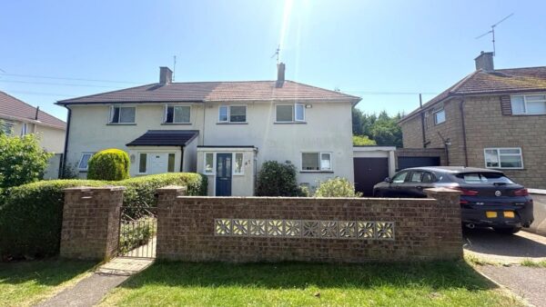 Welland Vale Road, Corby