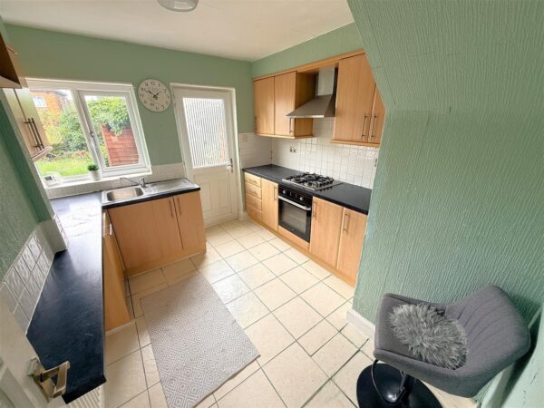 Parsons Grove, Corby