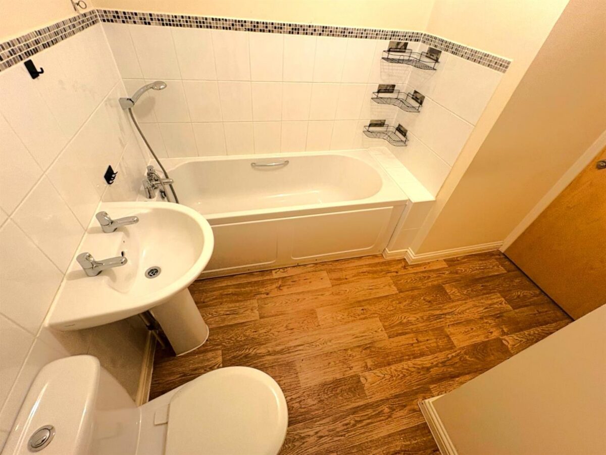 East Glebe Close, Corby