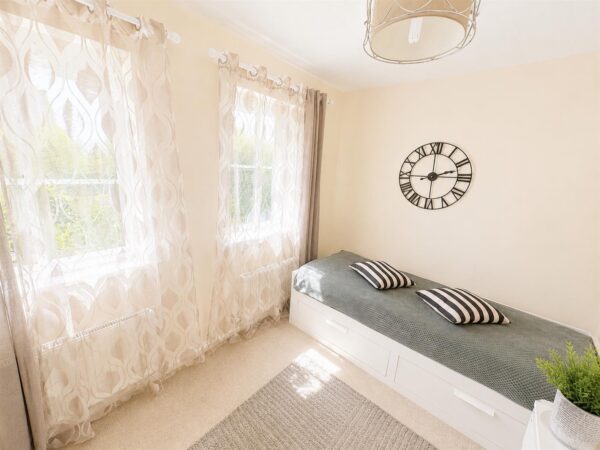 Lowry Close, Corby