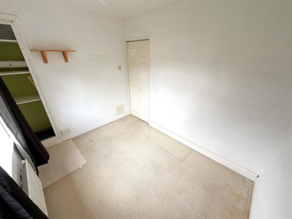 Parsons Grove, Corby