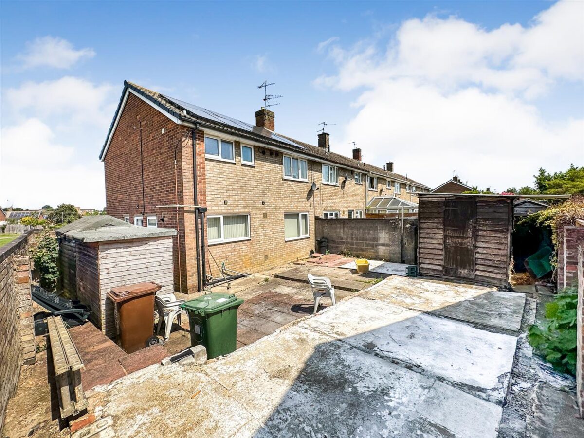 Pevensey Walk, Corby