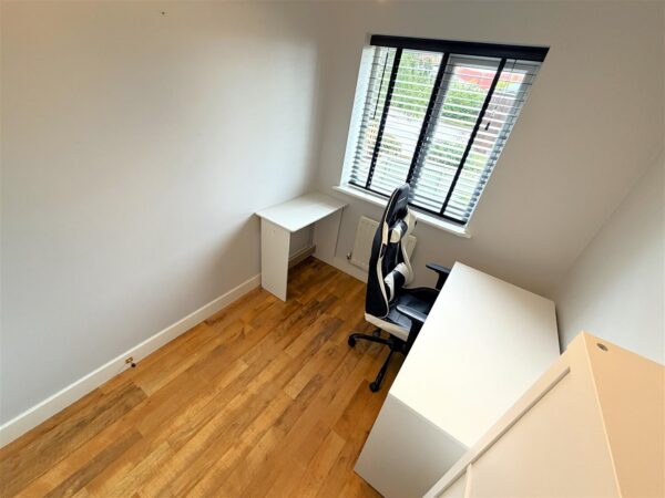Violet Close, Corby