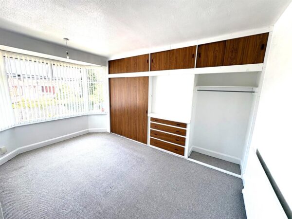 Woodlands Avenue, Corby