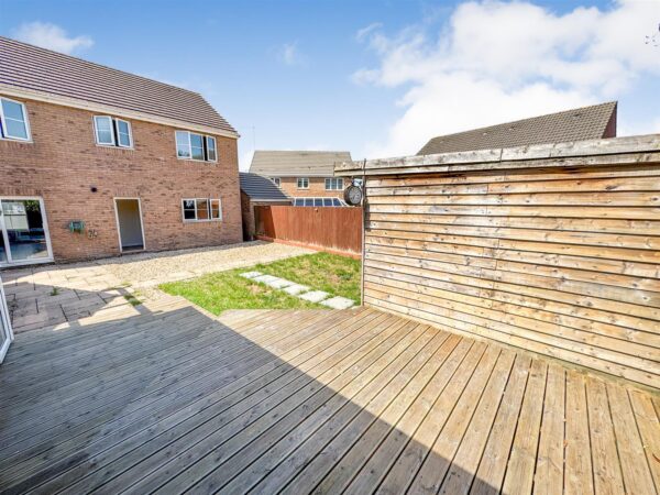Wren Close, Corby