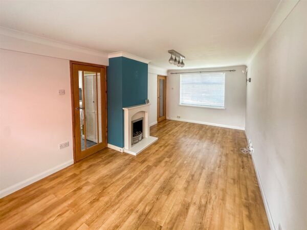 Cupar Crescent, Corby
