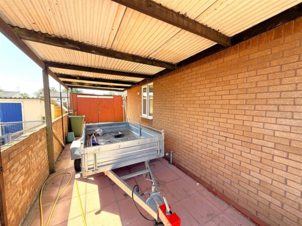 Chestnut Avenue, Corby
