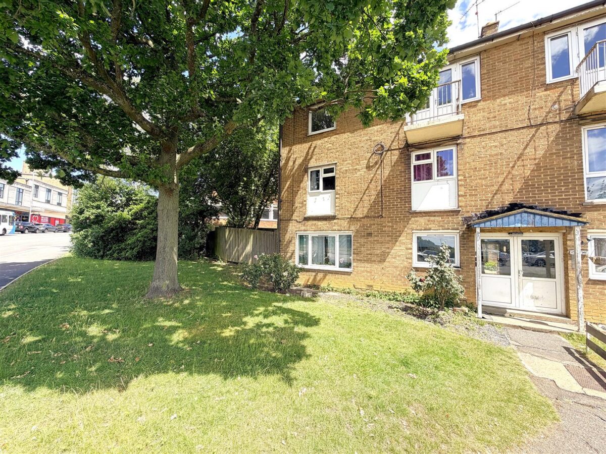 Elizabeth Street, Corby