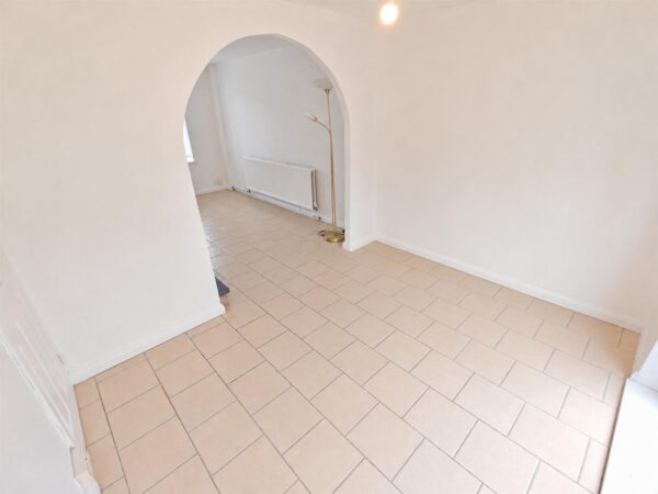 Landseer Court, Corby