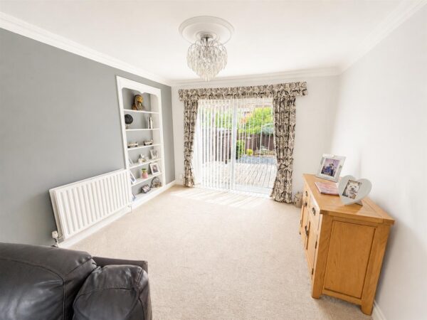 Honiton Gardens, Corby